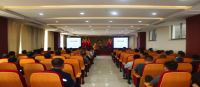 【集体培训】多盈最新官网组织召开“精益生产”培训会