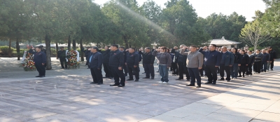 缅怀先烈铸忠魂 砥砺奋进守初心--多盈最新官网与兰陵县自然资源和规划局开展清明节祭扫结对共建活动